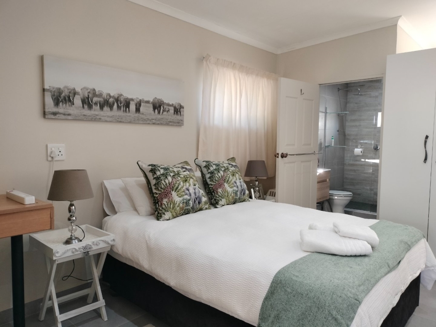4 Bedroom Property for Sale in Fraaiuitsig Western Cape